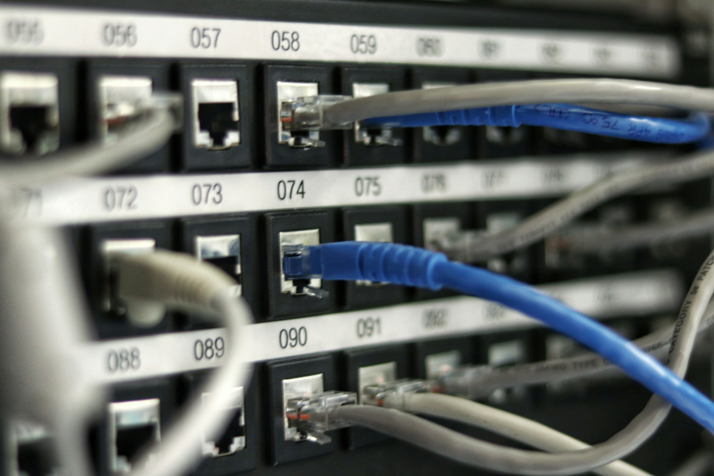 Patch panel and structured cabling inside a data centre rack